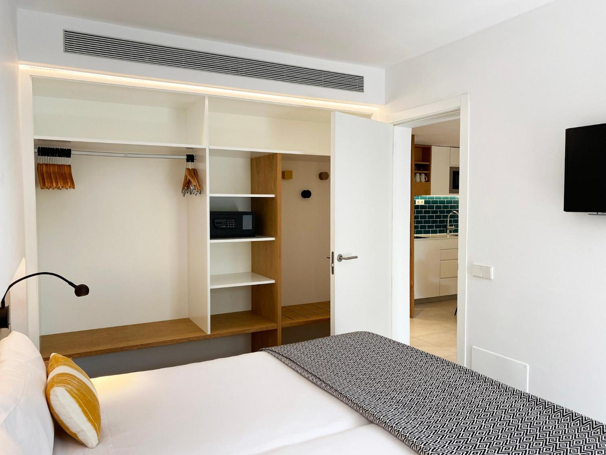 Lägenhetshotell Inturotel Cala Azul 3*